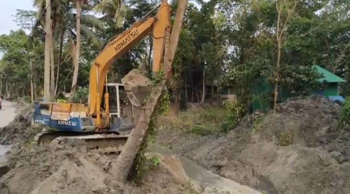 সোনাইমুড়ীতে খাল খননে দুর্নীতি, ভুয়া ব্যাংক হিসাবে শ্রমিকের টাকা হরিলুট